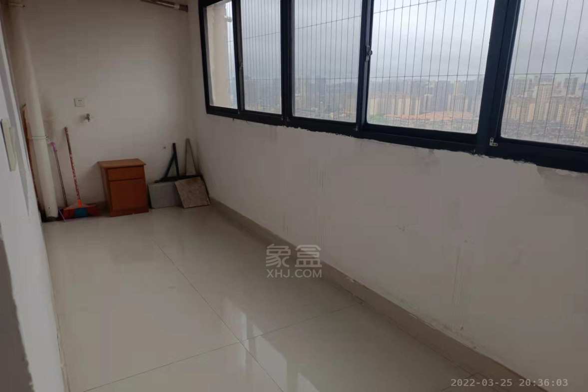 东融大厦 3室1厅1卫 1400.00元/月 东融大厦 3室1厅1卫 1400.00元/月室内图