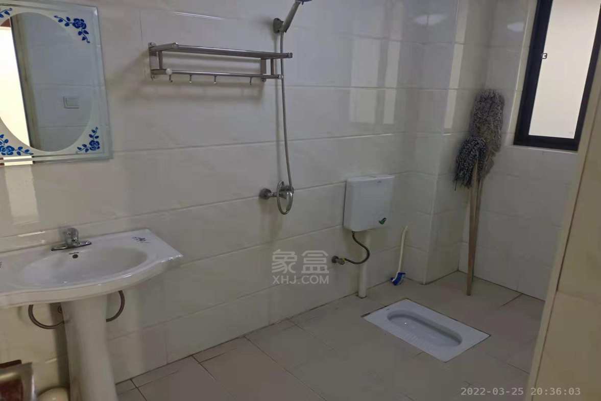 东融大厦 3室1厅1卫 1400.00元/月 东融大厦 3室1厅1卫 1400.00元/月室内图