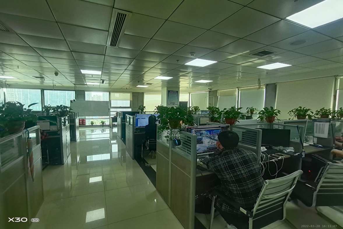 长沙西中心  1室1厅1卫    18000.0元/月室内图