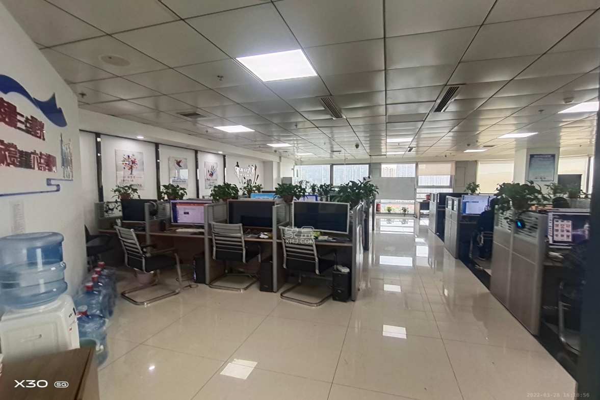 长沙西中心  1室1厅1卫    18000.0元/月室内图1