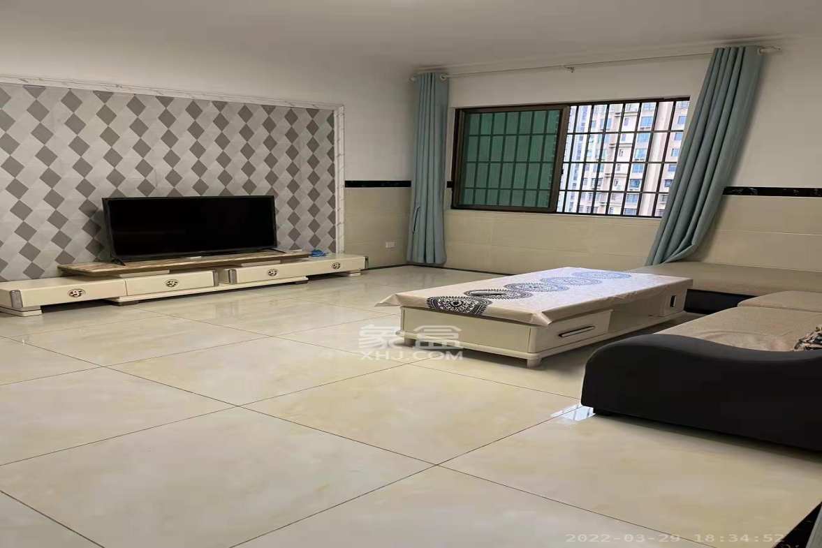 鄱阳佳郡  3室1厅1卫   2400.00元/月室内图