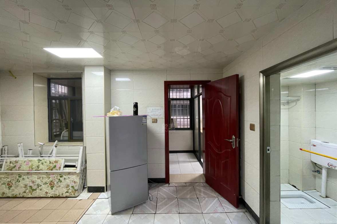 钟鼓岭龙山塘  2室2厅1卫    1500.0元/月室内图