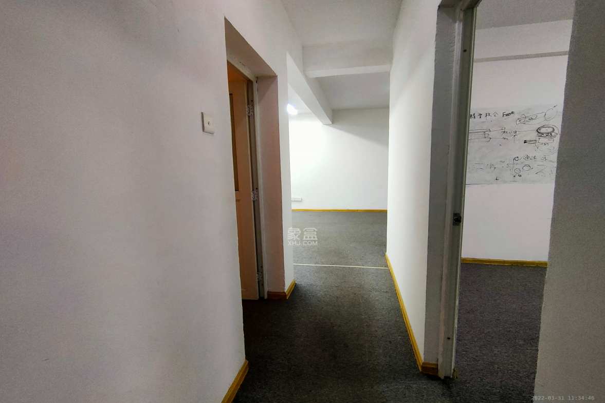 申奥美域  3室2厅1卫    3000.0元/月室内图