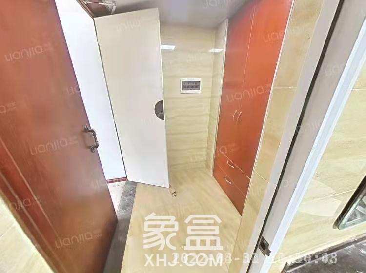 大鸿杰座  1室1厅1卫    2000.0元/月室内图