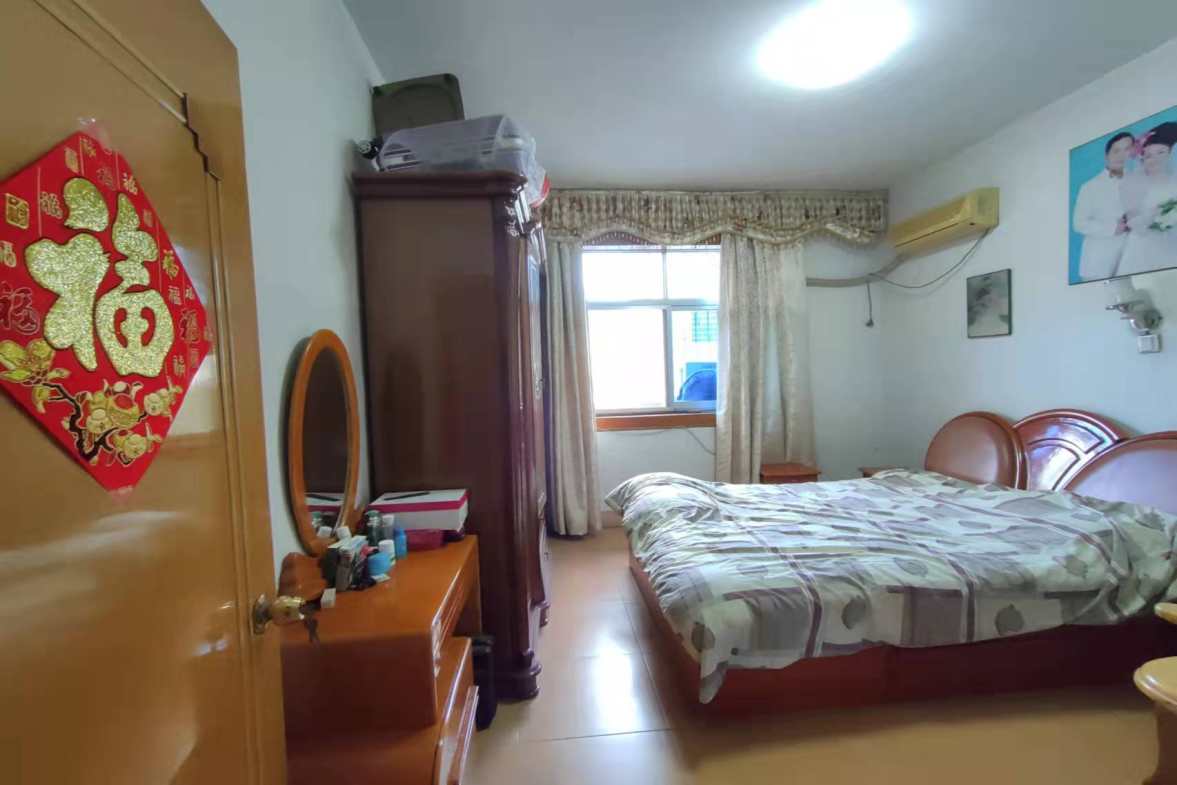 菊苑小区西区  3室2厅1卫    59.8万卧室