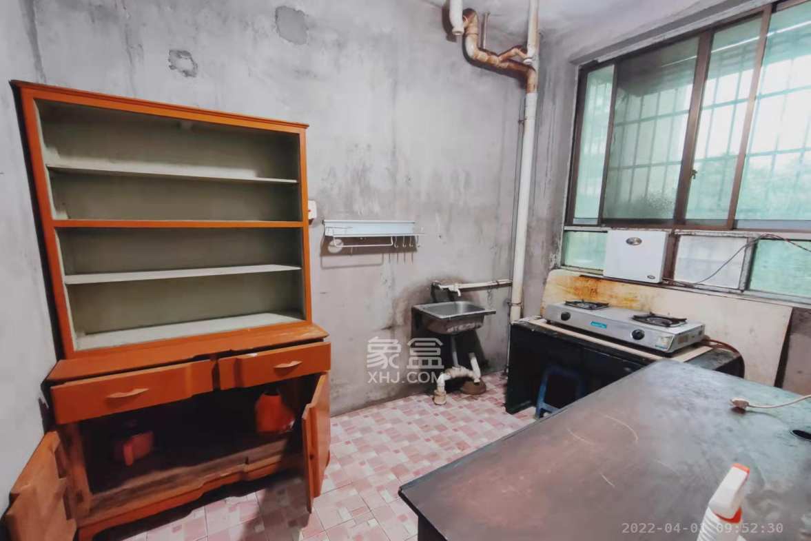 丰收花园住宅小区 3室2厅2卫 1500.0元/月 丰收花园住宅小区 3室2厅2卫 1500.0元/月室内图