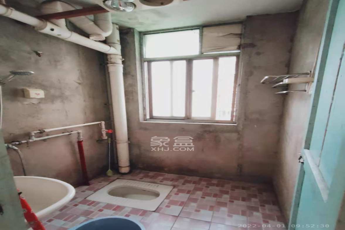 丰收花园住宅小区 3室2厅2卫 1500.0元/月 丰收花园住宅小区 3室2厅2卫 1500.0元/月室内图