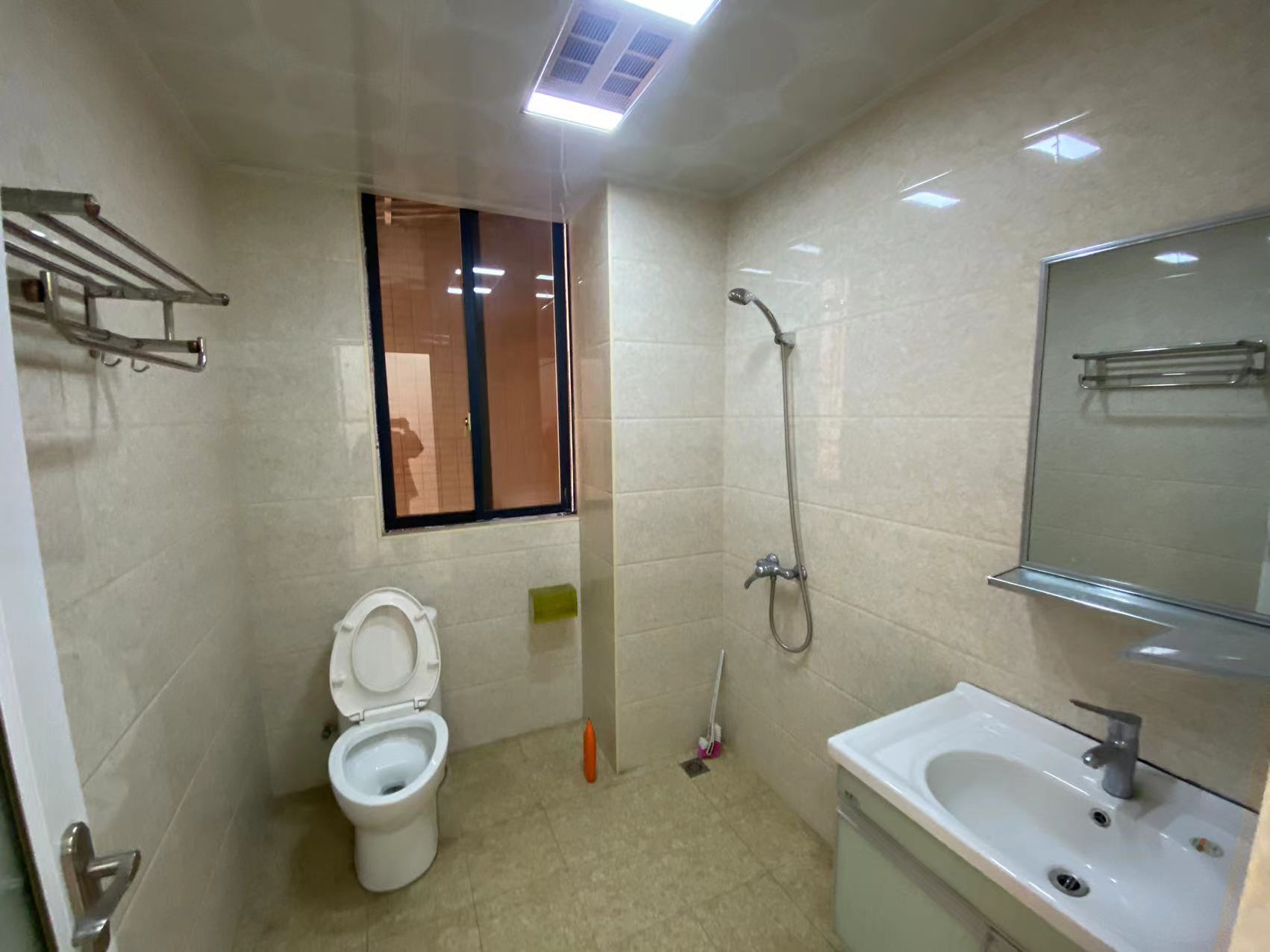 盛世东方  3室3厅1卫    88.8万