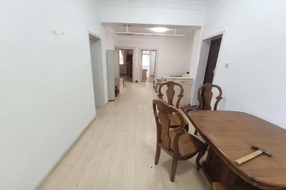 红旗中路散盘  3室2厅1卫   1200.00元/月室内图