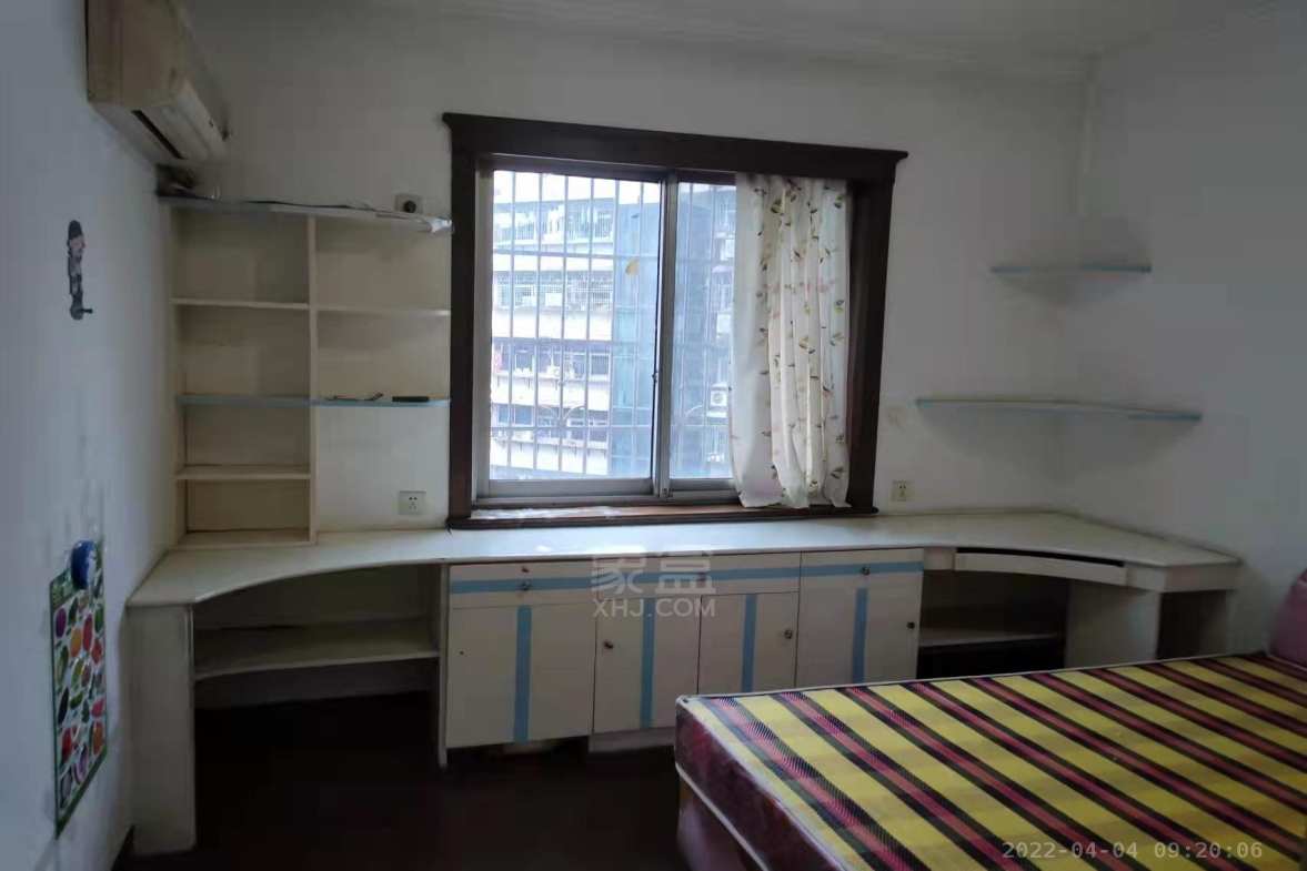 保利高尚小区  3室2厅2卫    2000.0元/月室内图