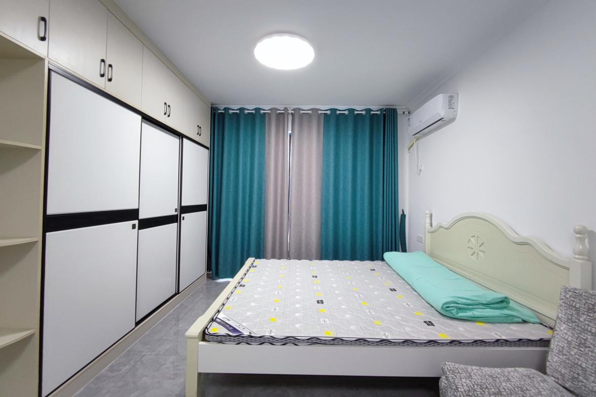 新都汇  1室1厅1卫   1300.00元/月室内图