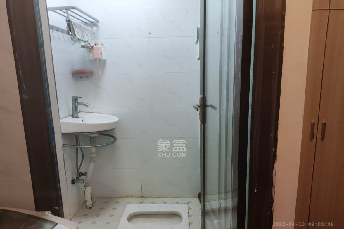 三泰街新富城  1室0厅1卫    1500.0元/月室内图