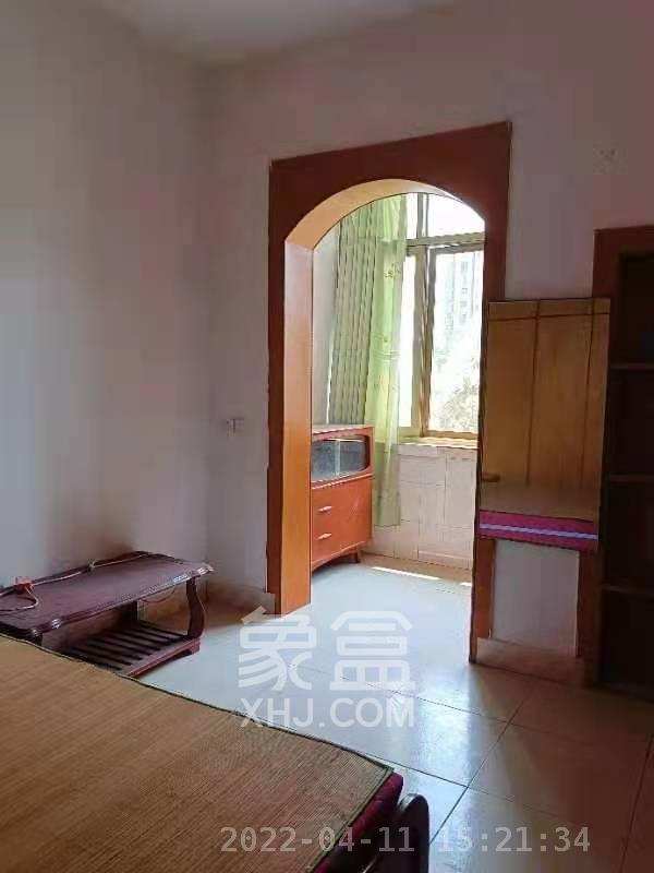 板塘汽修厂 2室2厅1卫 700.0元/月 板塘汽修厂 2室2厅1卫 700.0元/月室内图