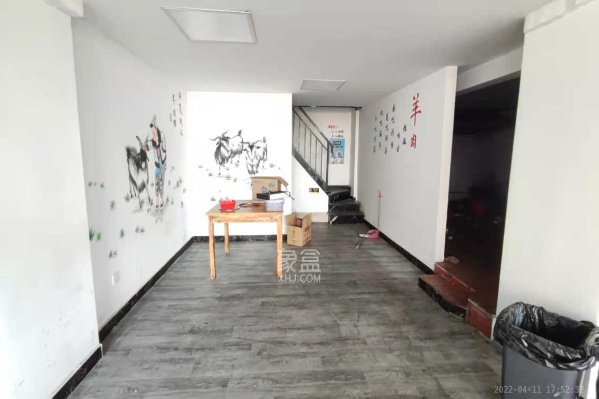 城西安置小区  1室1厅1卫    6000.0元/月室内图