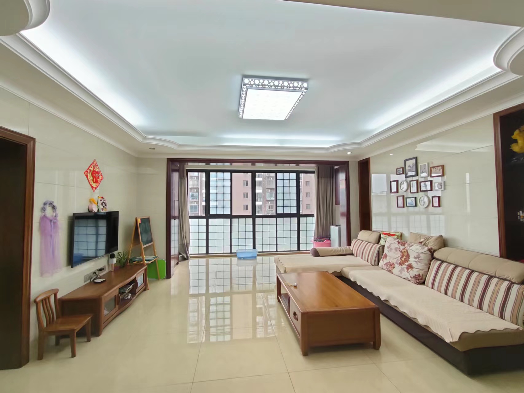 旺佳华府  4室2厅2卫    82.0万