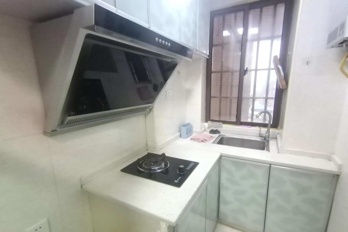 明兴翰苑一期  1室1厅1卫   1350.00元/月室内图