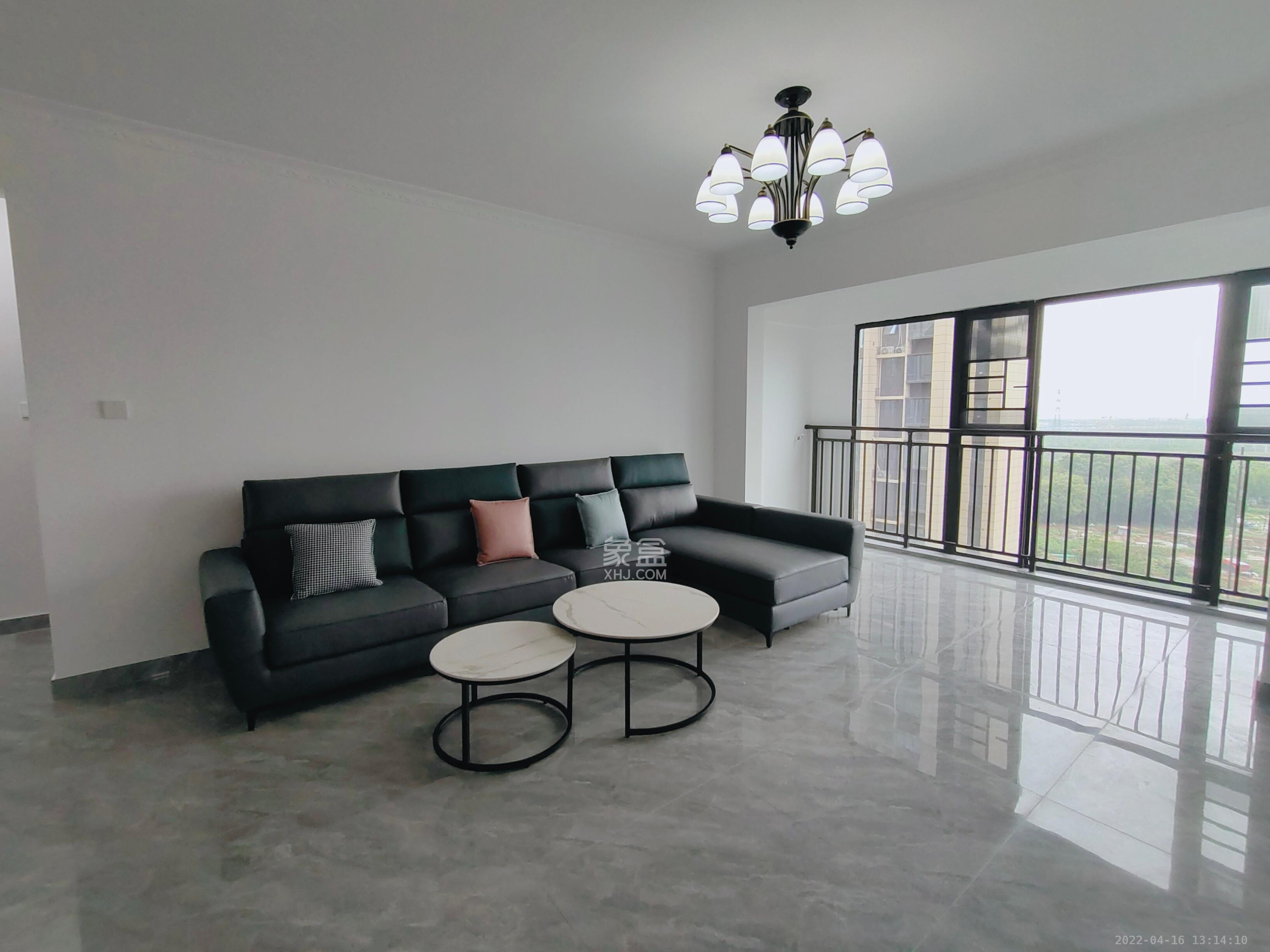 湘域芯城一期 4室2厅2卫 3000.0元/月