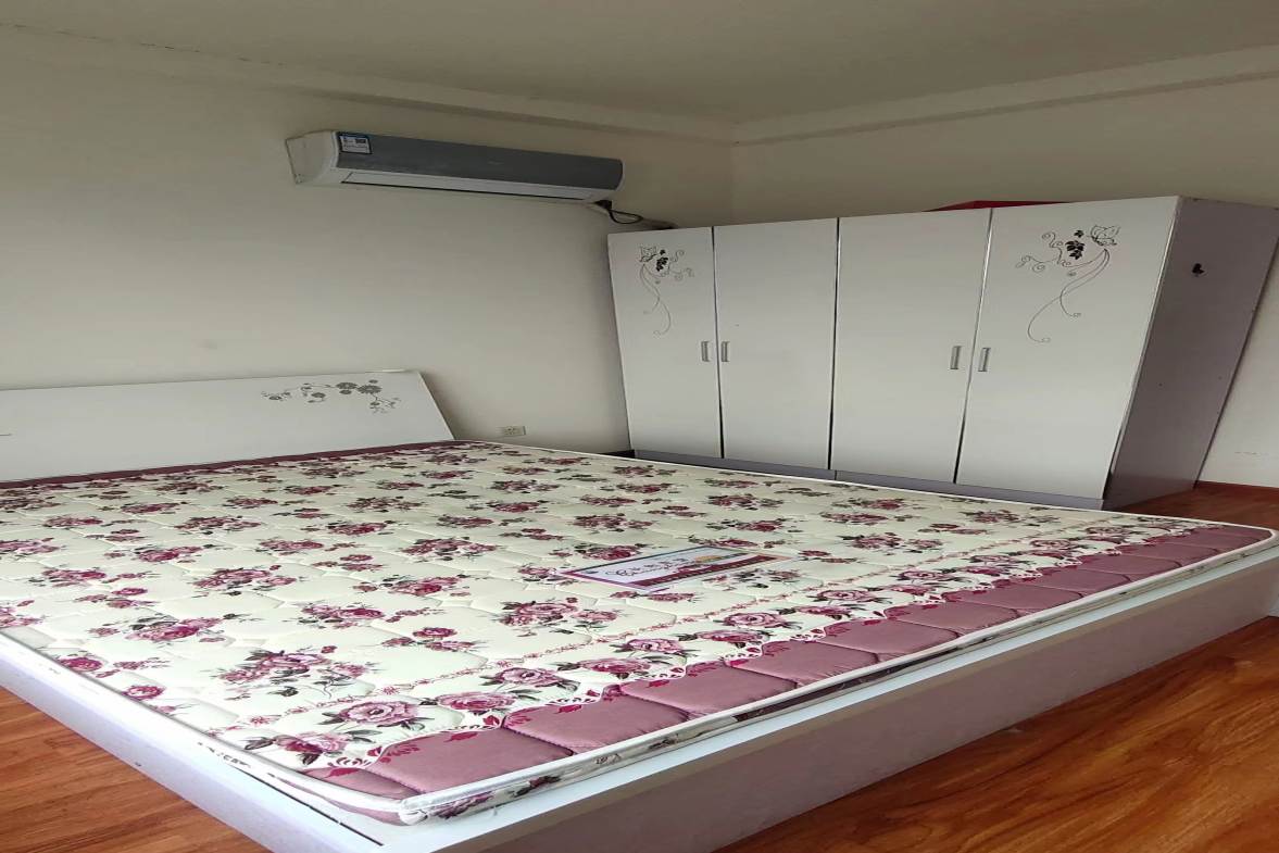 南湖左岸如果  3室1厅1卫    2350.0元/月室内图