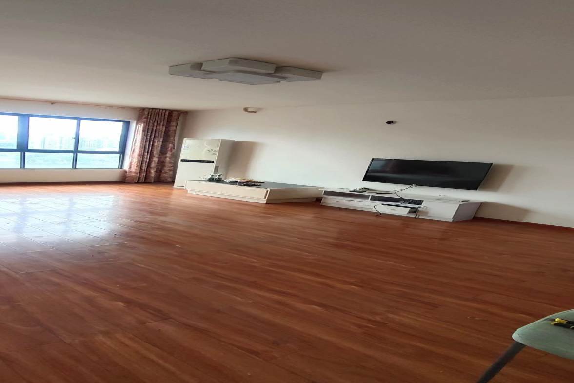 南湖左岸如果  3室1厅1卫    2350.0元/月室内图