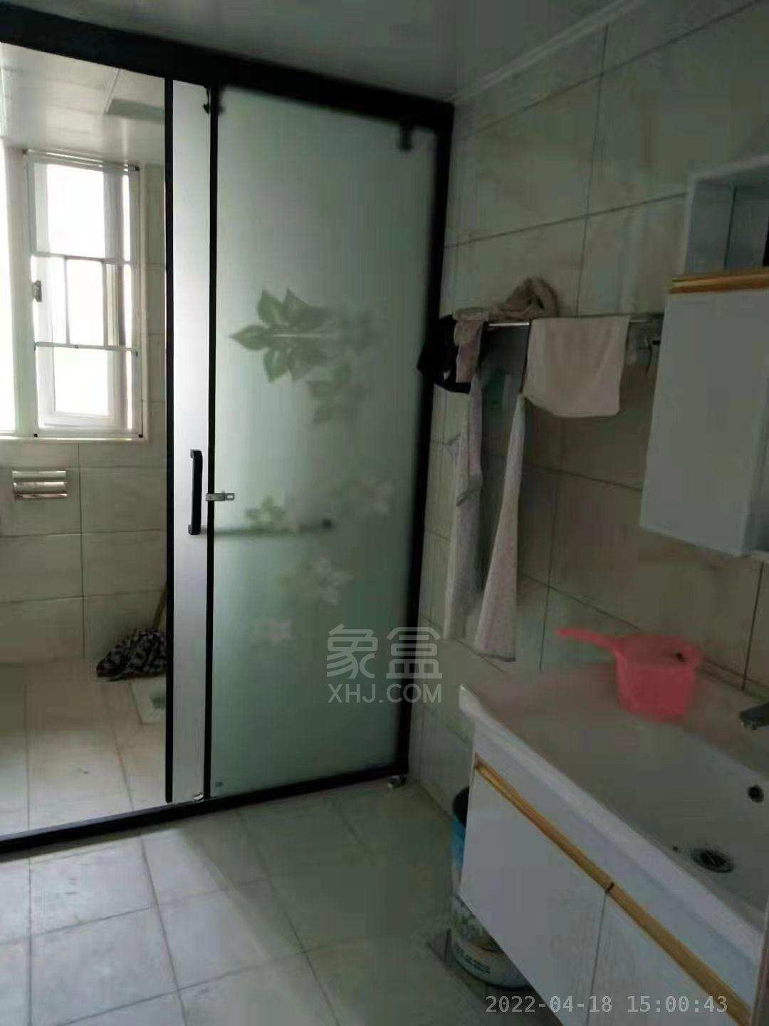 庐山一号  3室2厅1卫    2800.0元/月室内图