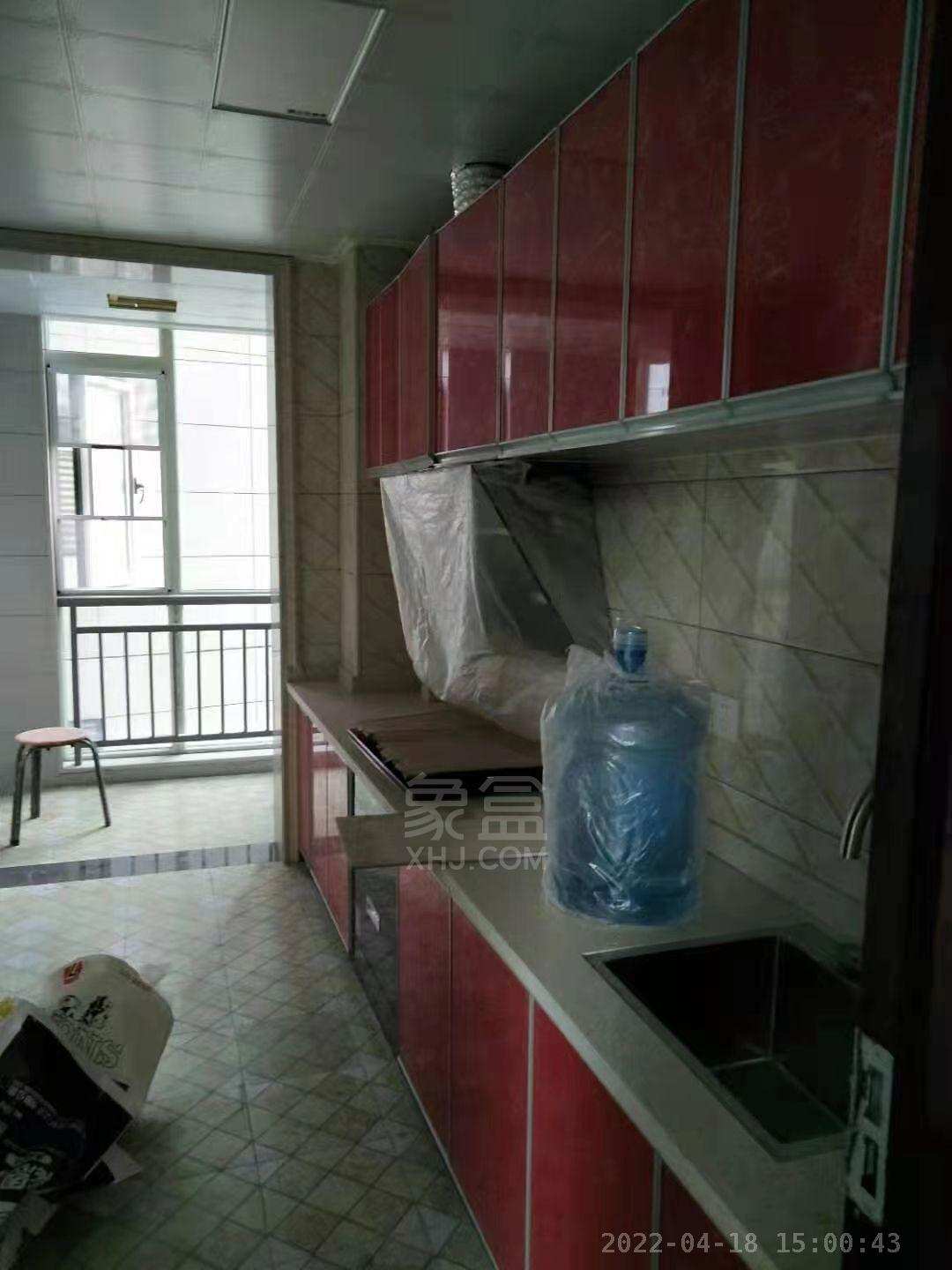 庐山一号  3室2厅1卫    2800.0元/月室内图