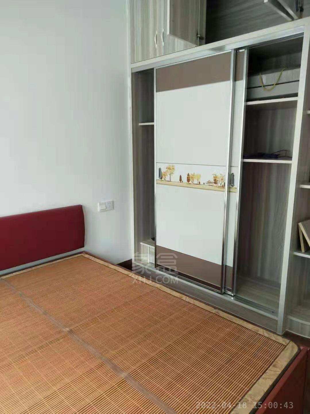 庐山一号  3室2厅1卫    2800.0元/月室内图