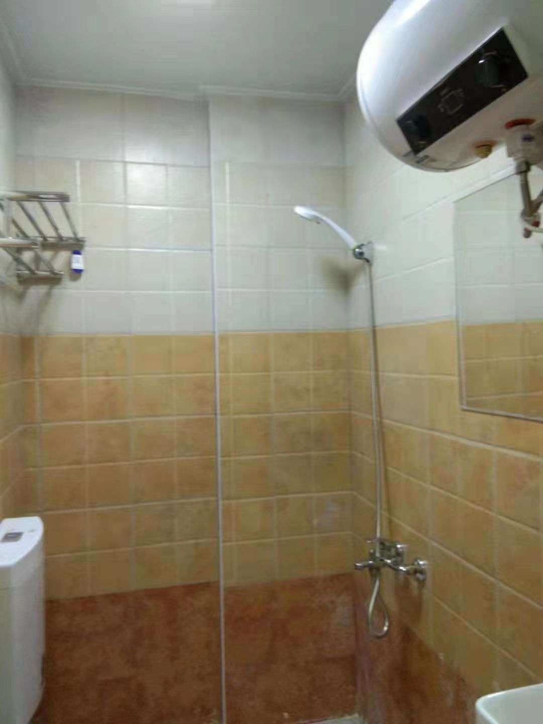 万籁酒店  1室1厅1卫    1200.0元/月 万籁酒店  1室1厅1卫    1200.0元/月室内图