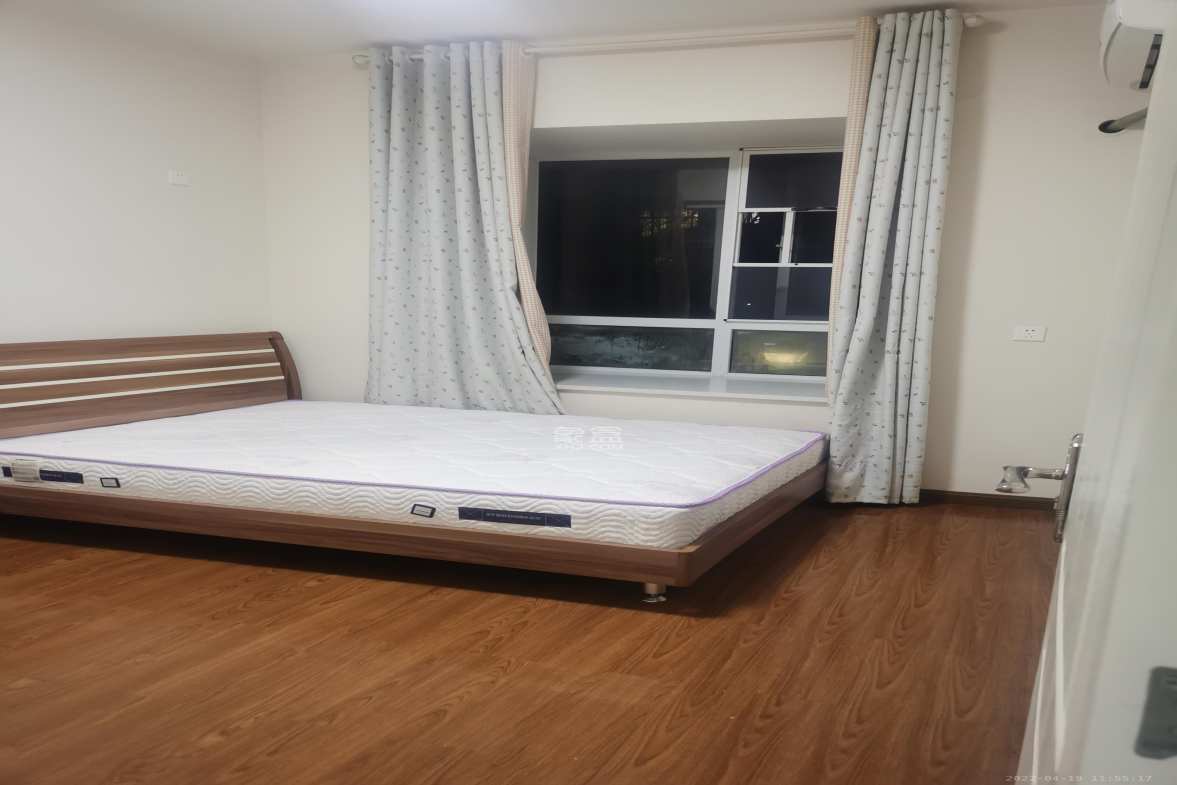 华银天际  4室2厅2卫    2800.0元/月室内图