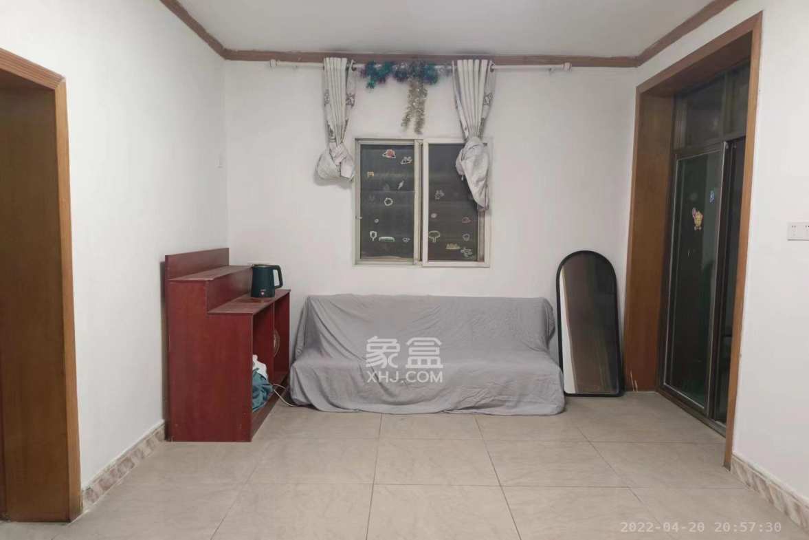 长沙市公路管理局城郊养护服务中心  3室1厅1卫    1700.0元/月室内图1