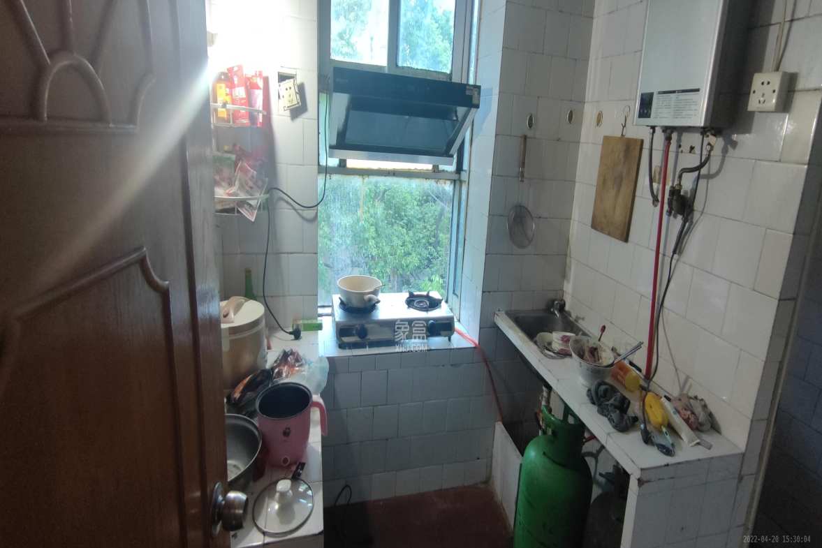建湘新村  4室2厅1卫    1600.0元/月室内图