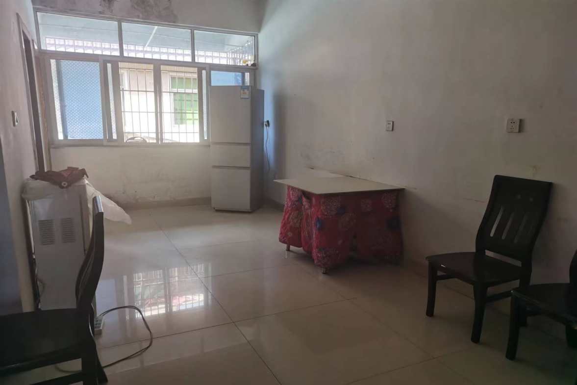 立新二社区 2室2厅1卫 800.0元/月 立新二社区 2室2厅1卫 800.0元/月小区图