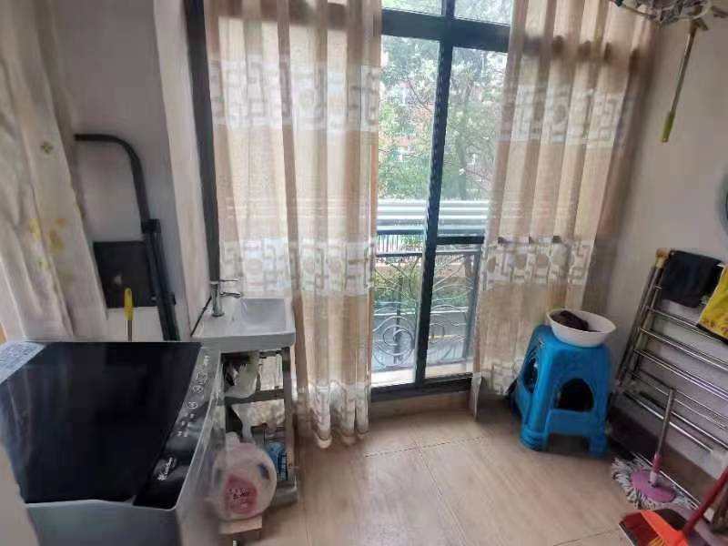 香江水岸新城  2室2厅1卫   1800.00元/月室内图