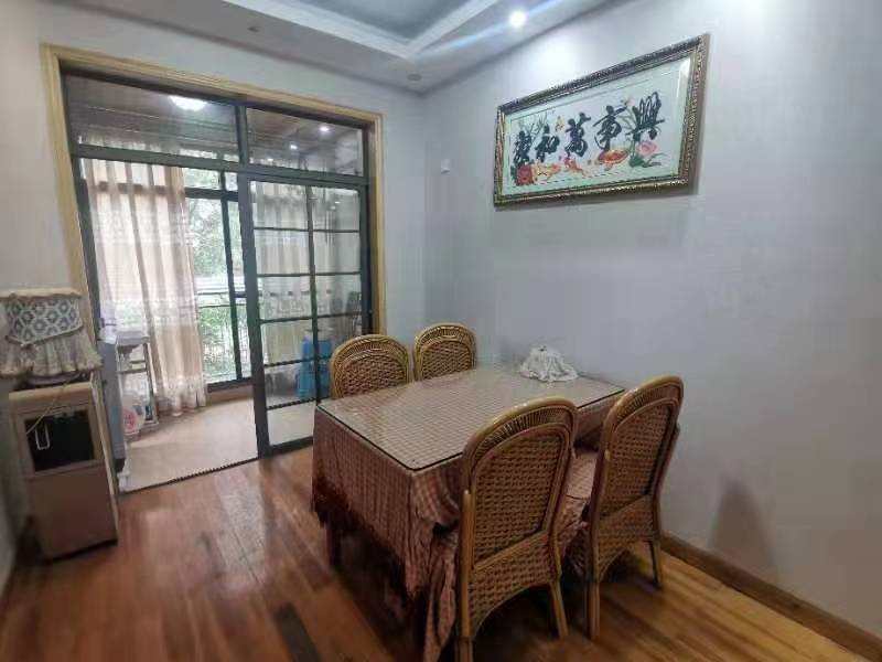 香江水岸新城  2室2厅1卫   1800.00元/月室内图