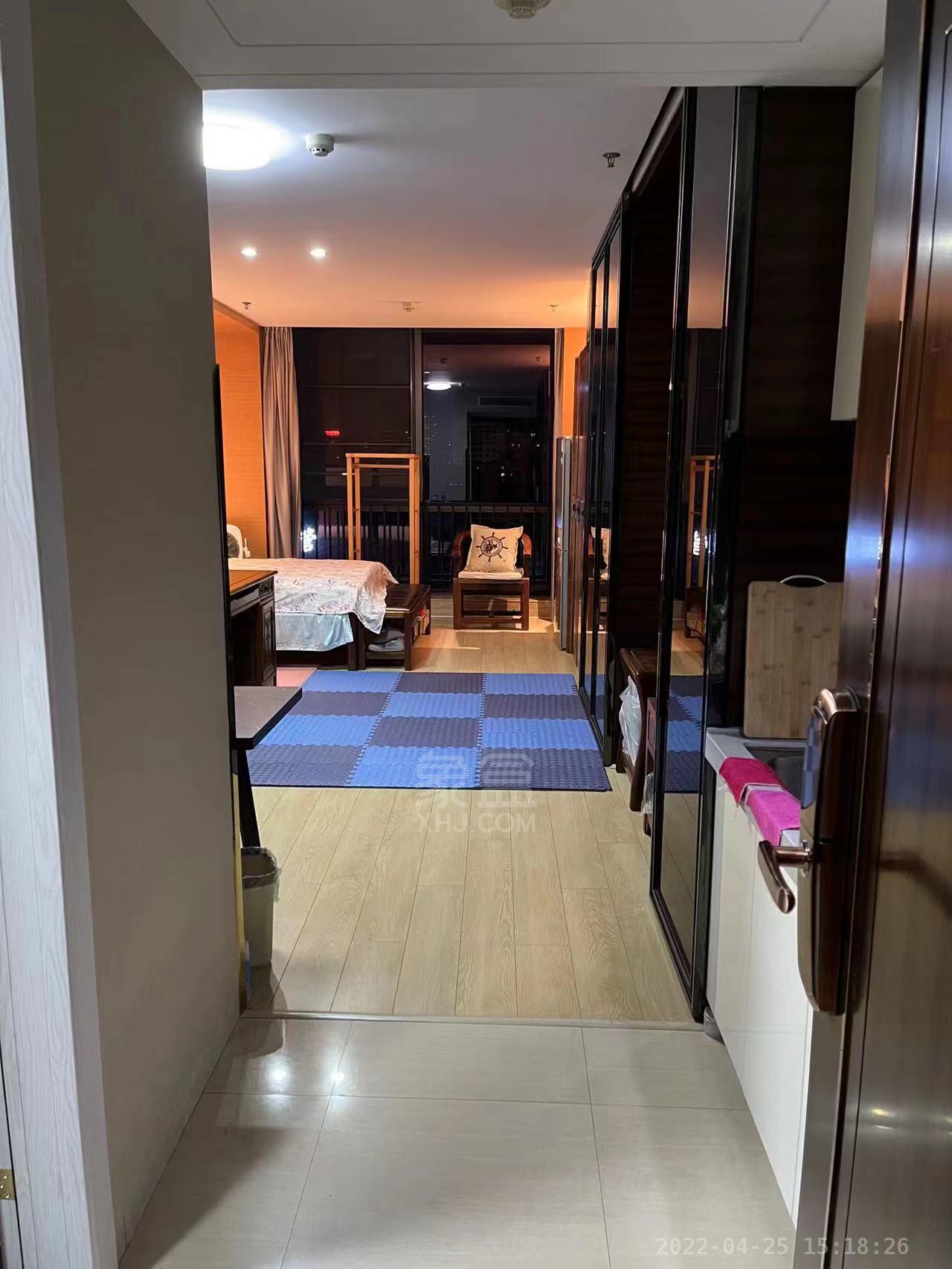 银天国际  1室1厅1卫    2000.0元/月