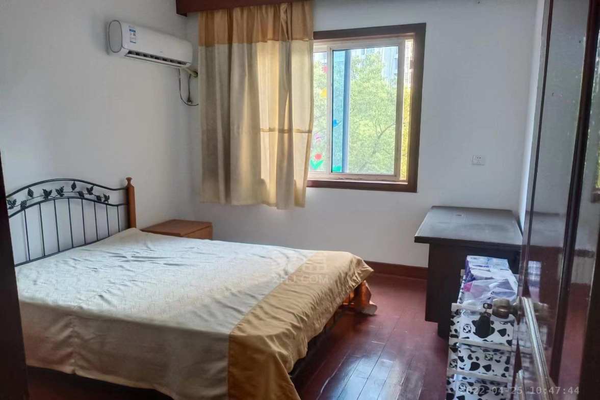 李家冲二村  3室2厅1卫   1200.00元/月室内图