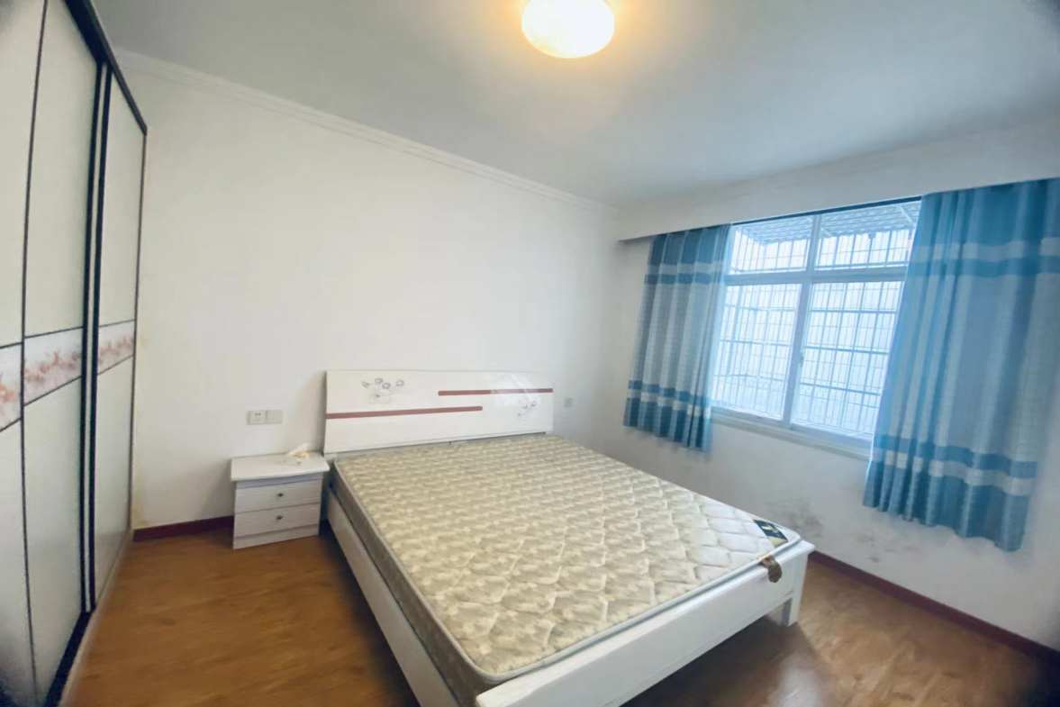 金色泰和 1室1厅1卫 1200.0元/月 金色泰和 1室1厅1卫 1200.0元/月室内图