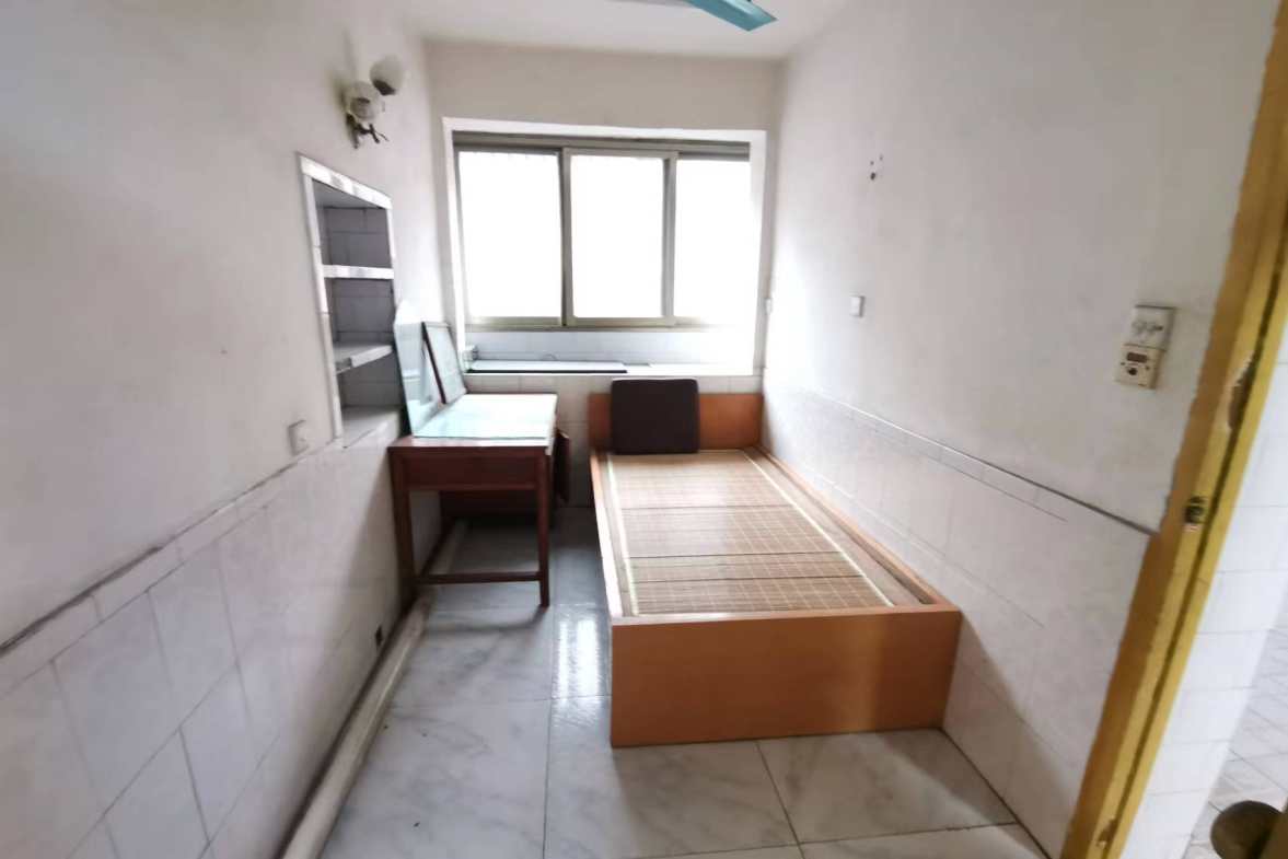 桔园小区  3室1厅1卫    28.8万 桔园小区  3室1厅1卫    28.8万卧室