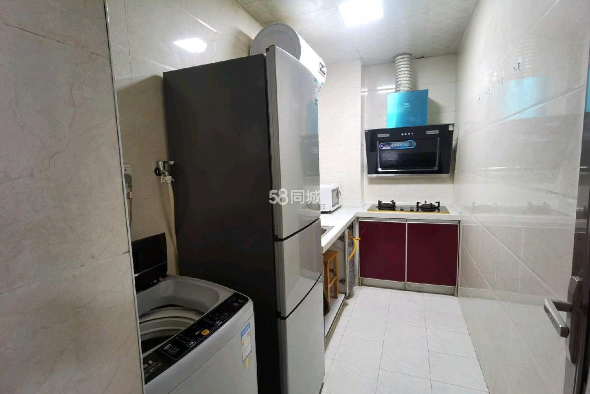 金色泰和 2室1厅1卫 1300.0元/月 金色泰和 2室1厅1卫 1300.0元/月室内图