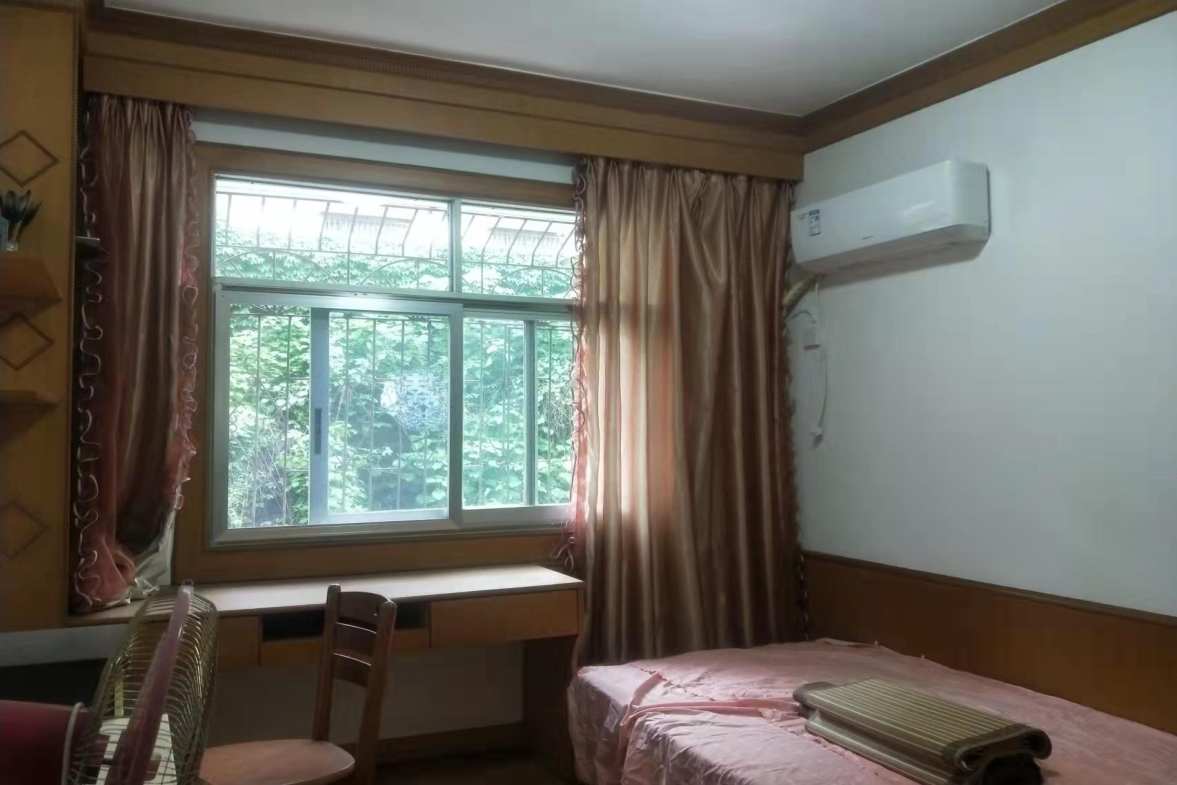 邮电新村  3室1厅2卫   1200.00元/月室内图