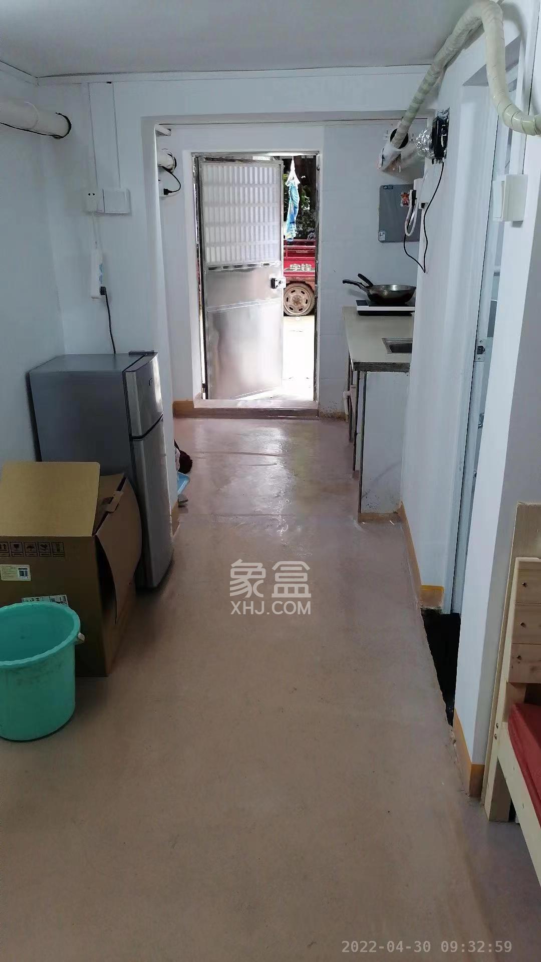 四季星城 1室1厅1卫 700.0元/月