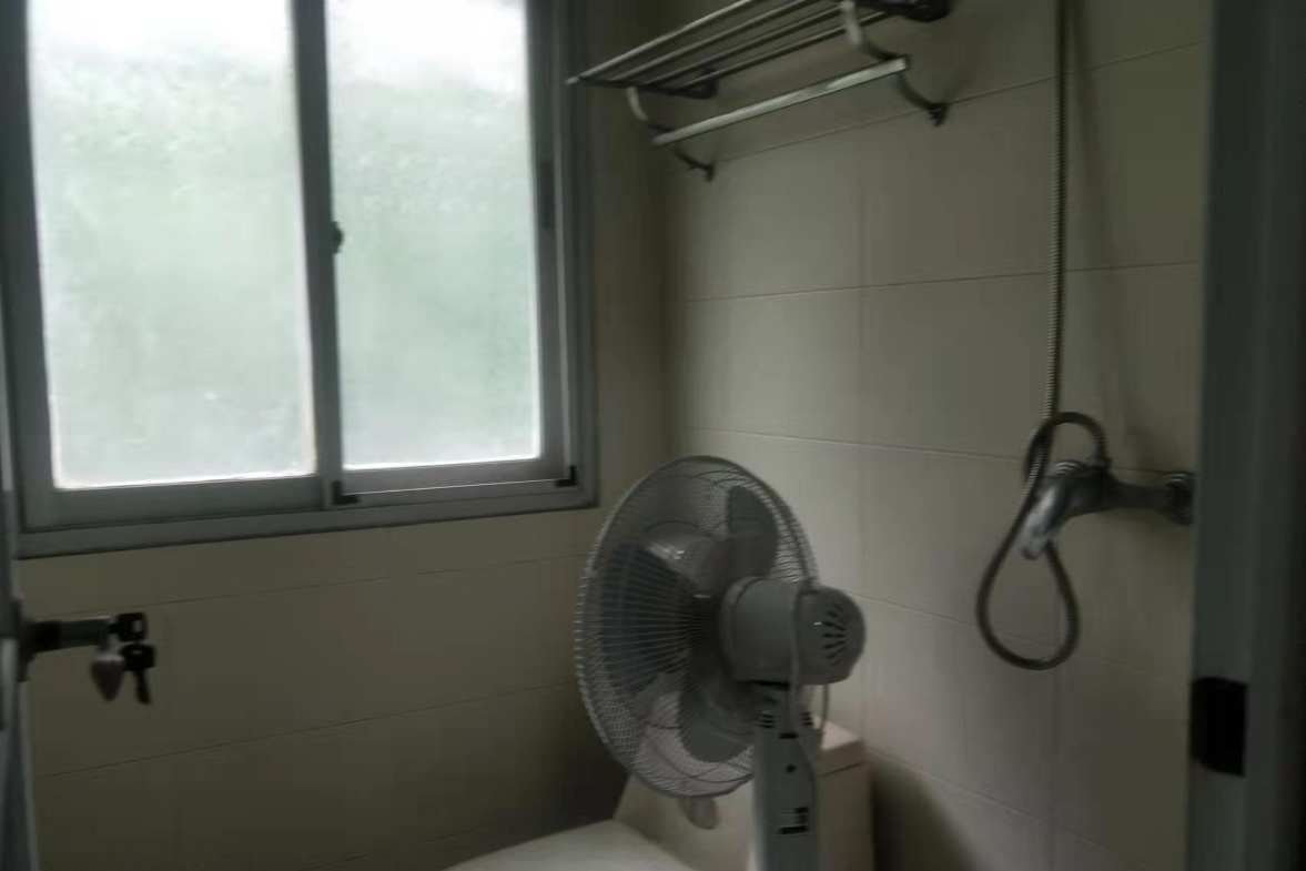 邮电新村  3室1厅2卫   1200.00元/月室内图