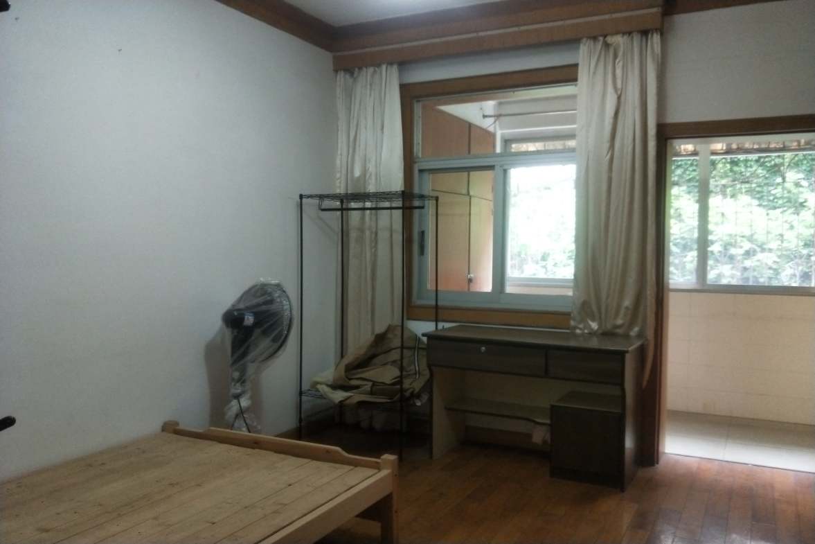 邮电新村  3室1厅2卫   1200.00元/月室内图