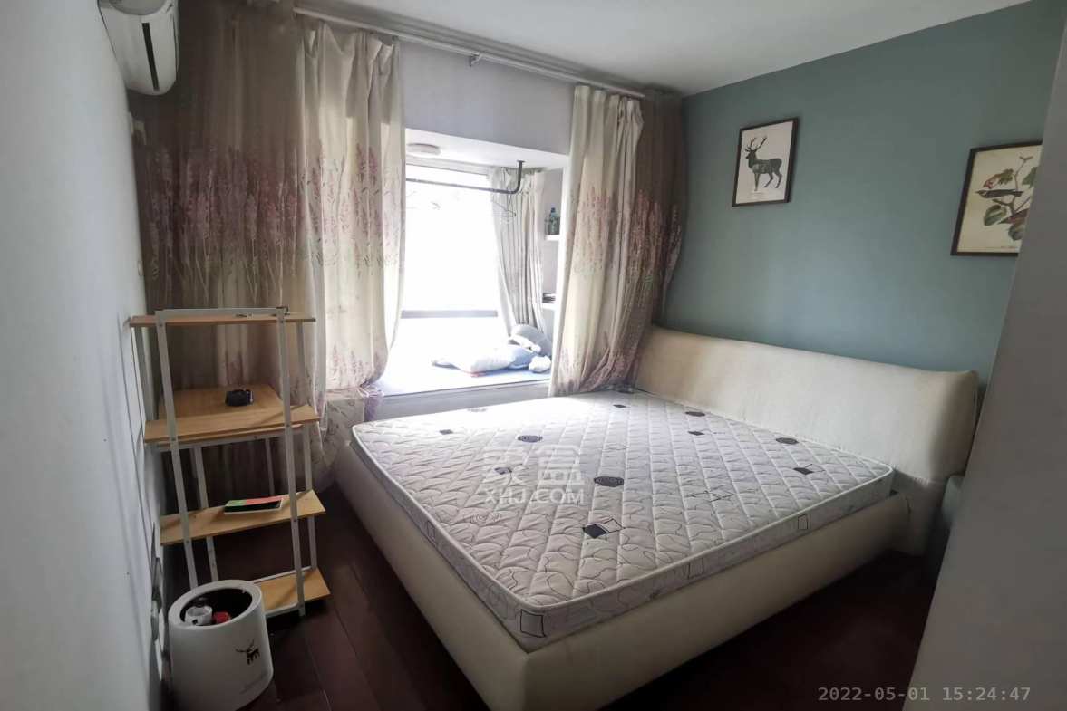 上海城小区  1室1厅1卫    1800.0元/月室内图1