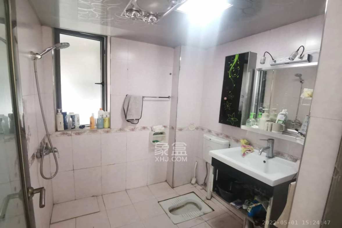 上海城小区  1室1厅1卫    1800.0元/月户型图