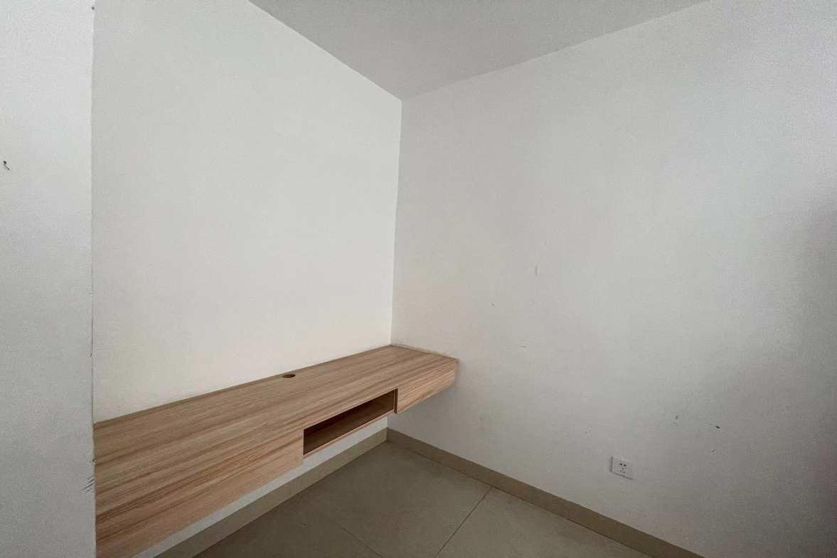 长湖小区  2室2厅2卫    1300.0元/月室内图