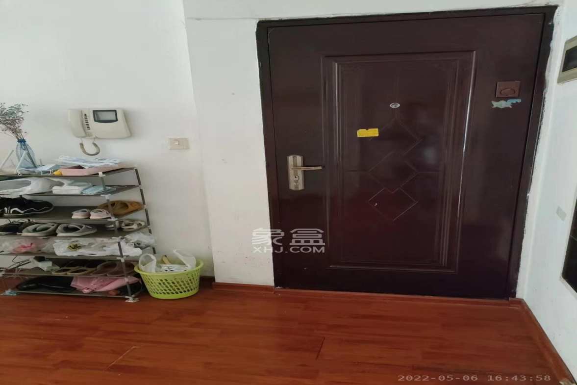 晶华美地  2室2厅1卫    1800.0元/月室内图