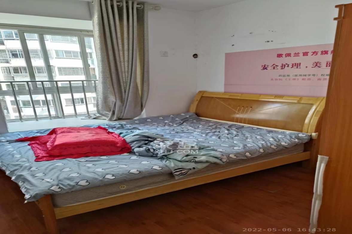 晶华美地  2室2厅1卫    1800.0元/月室内图