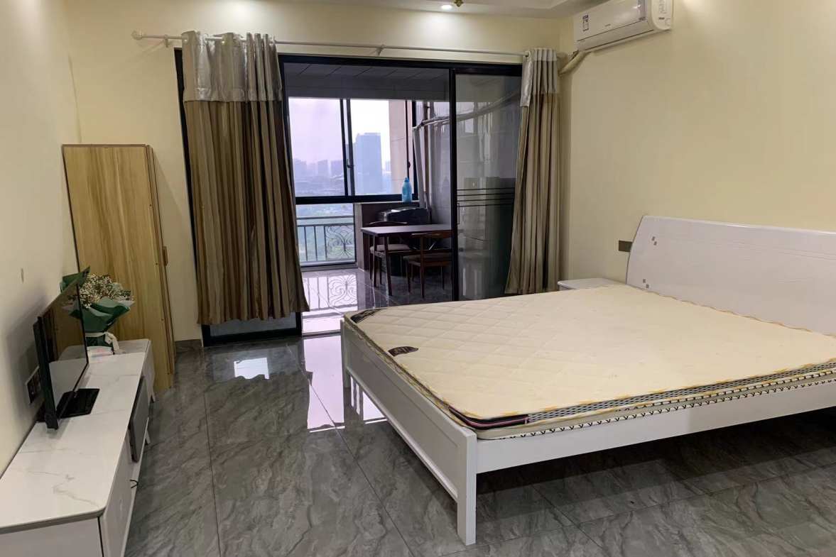 恒大绿洲  1室1厅1卫    1300.0元/月室内图