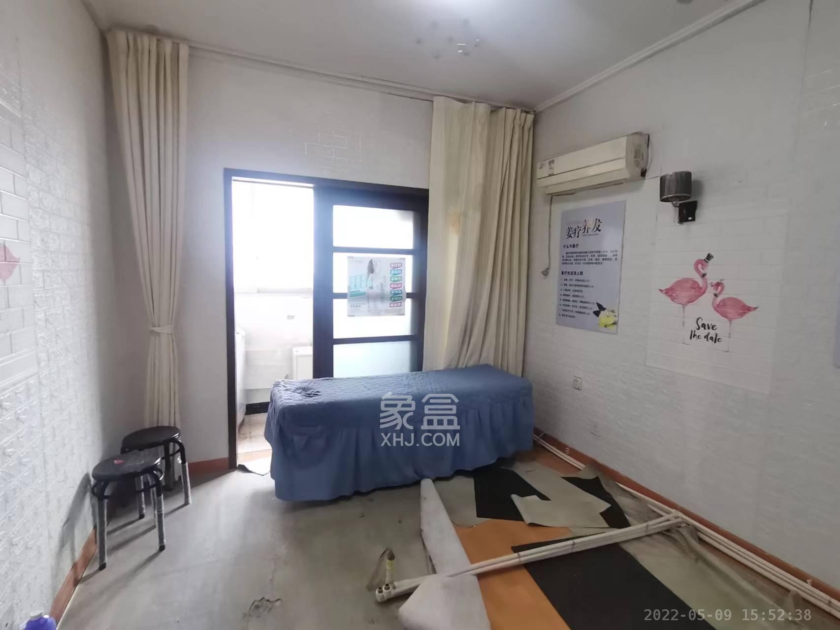 富兴金地大厦   98.0㎡      3900.0元/月室内图