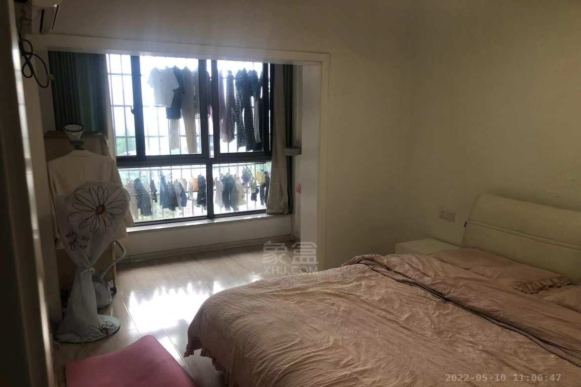 文化园一期  3室2厅2卫   2300.00元/月室内图